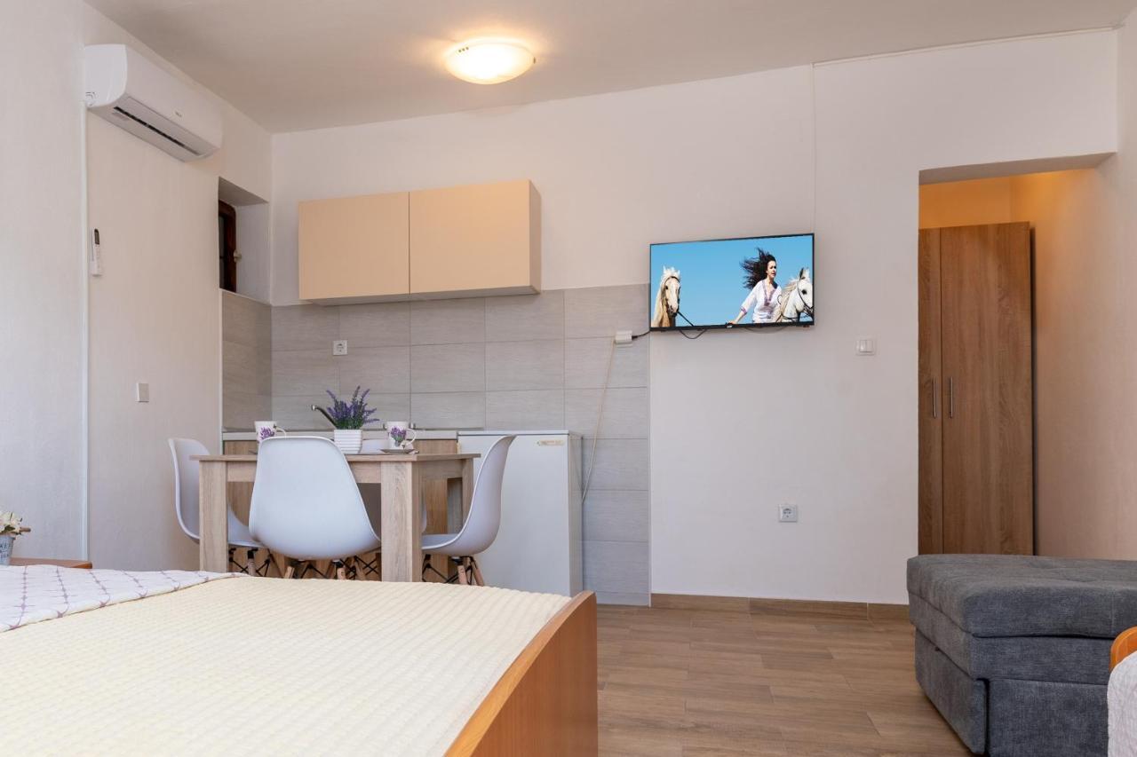 Apartmani Frane Неум Екстер'єр фото